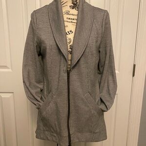 CAbi - Style# 5300 Drop-Off Gray Striped Knit Zip Jacket - Size …M